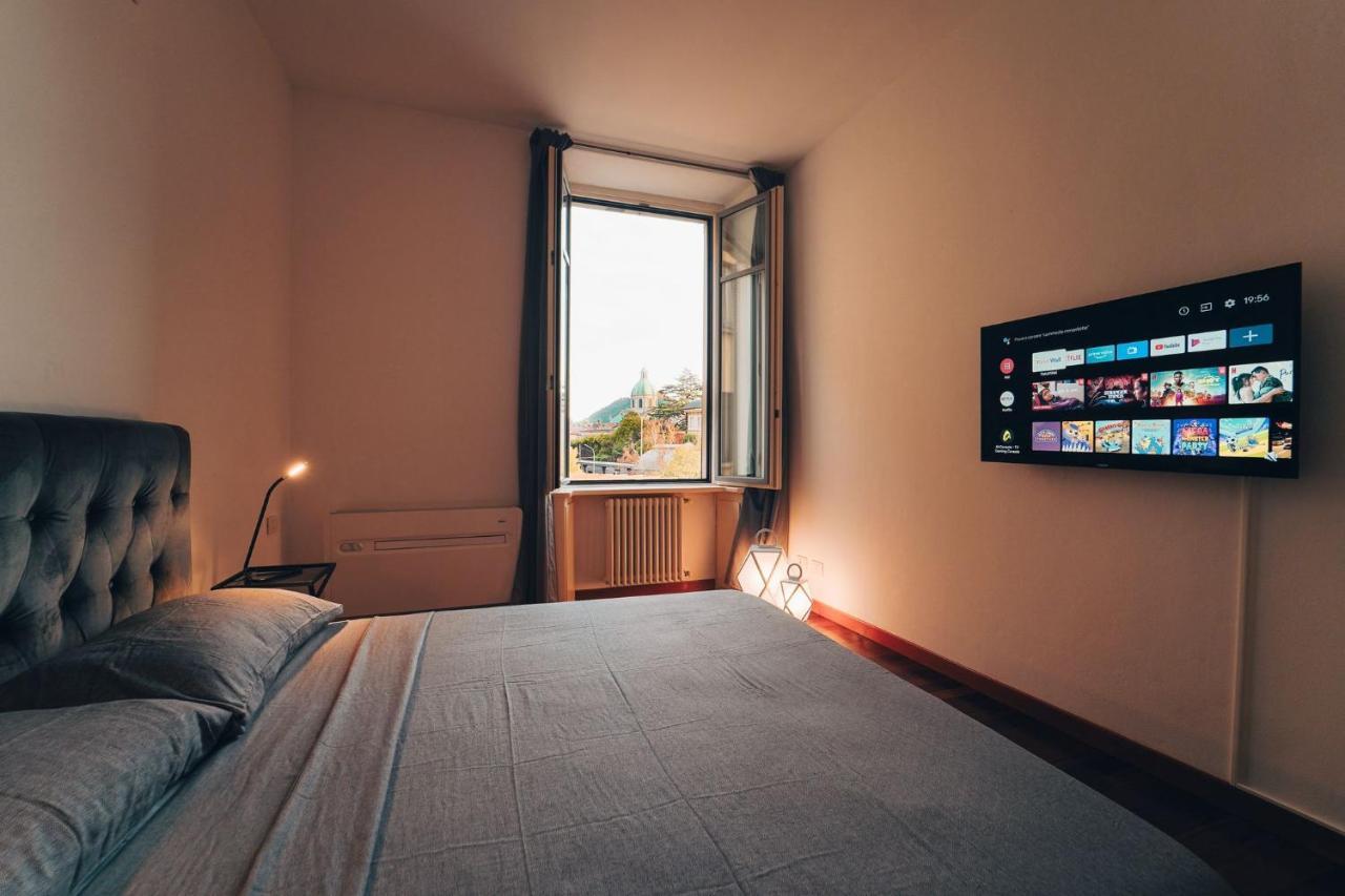 Appartamento Esclusivo Fronte Lago, In Centro A Como Con Garage ภายนอก รูปภาพ